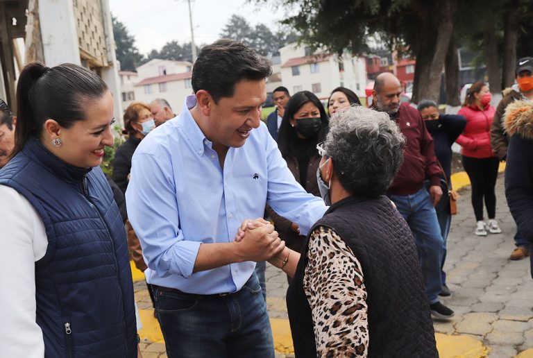 El Presidente Municipal Diego Moreno Valle hace entrega de rehabilitación de espacios en Izcalli